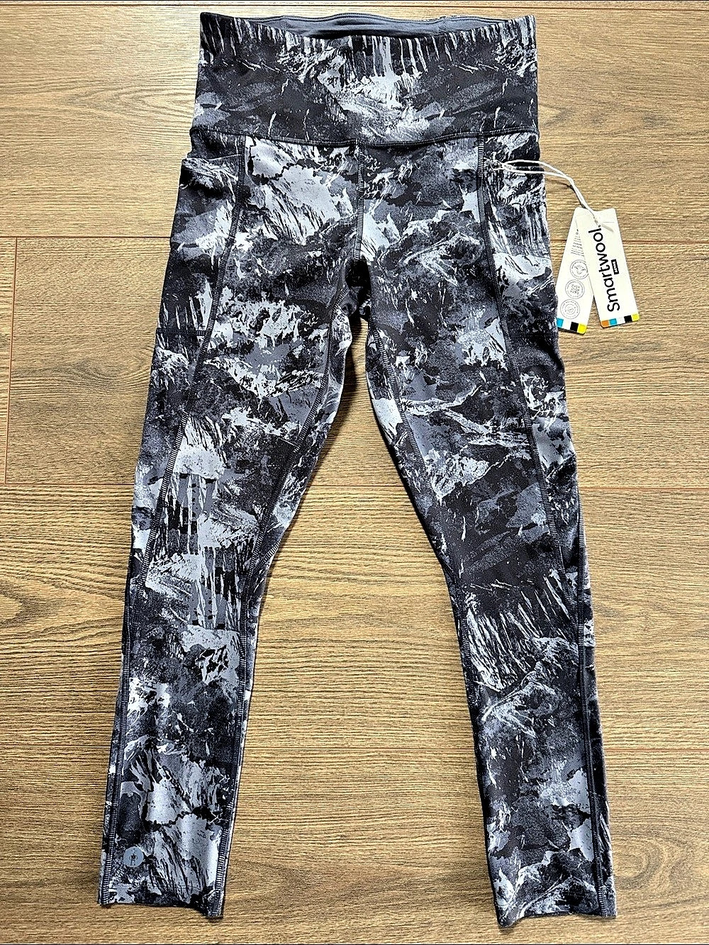 Smartwool Active Women's Medium Yoga 7/8 Leggings Blue Mountain Print Sporty NEW